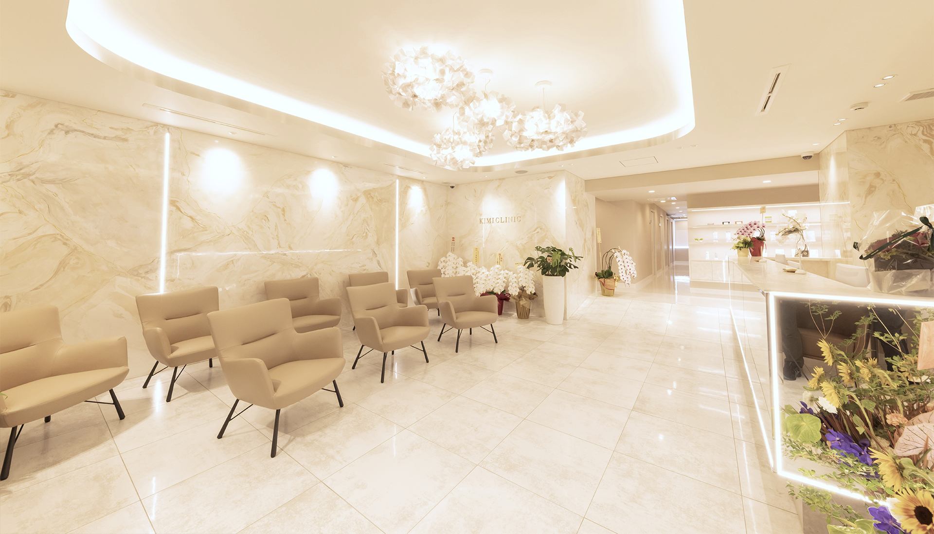 人気施術の症例を多数公開しました